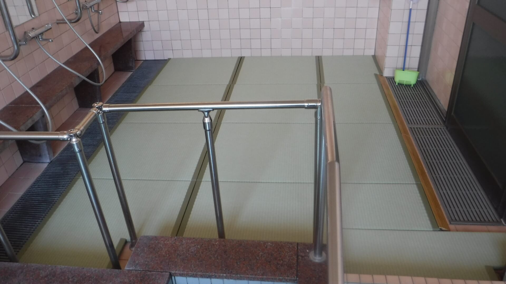 小川電機 開発営業部 浴室タイル修復工事